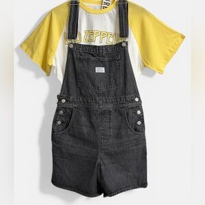 Levis Black Denim Short Overalls with Adjustable Straps Sz M